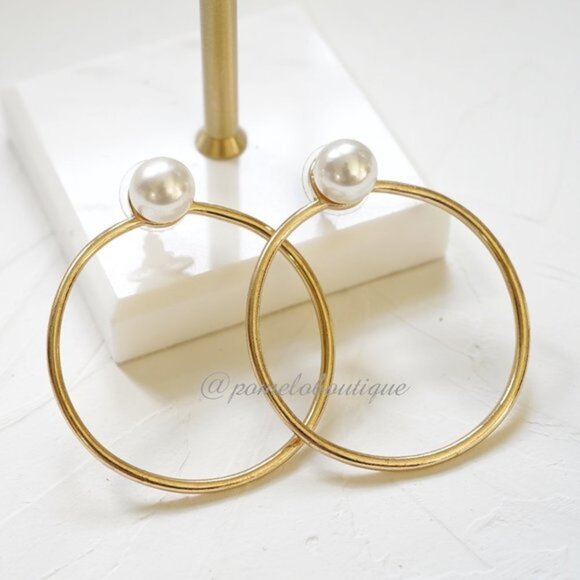 4/$25 Sugarfix by BaubleBar Pearl Hoop Earrings - Picture 1 of 3